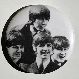 Vintage 1988 THE BEATLES button Apple Corps licensed 1.5" pin old band pic badge - Picture 1 of 4