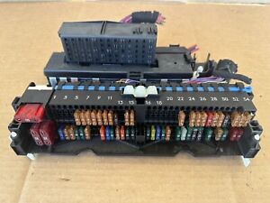 BMW E46 325 328 330 M3 FRONT FUSE BOX RELAY FUSES RELAYS BLOCK 00-06 OEM