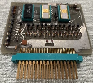 Texas Instruments TI Vintage Board, White Ceramic & Gold IC, TMS Long Gold Pins - Picture 1 of 9