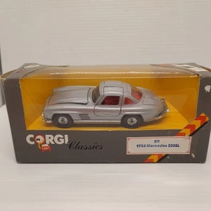 CORGI - C811/1 1954 MERCEDES BENZ 300SL - SILVER New In Box Made In England 1:43 - Picture 1 of 8