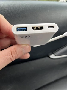 Digital AV Multiport Adapter Apple USB-C USB 3.0 To 4K HDMI AV Adapter, White - Picture 1 of 5