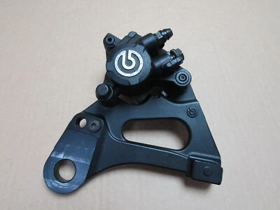 Pinza de freno trasera Triumph Tiger 900 Rally Pro 2020 Brembo (14027) Foto 1 de 4