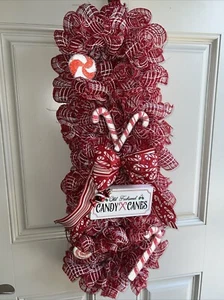 Christmas Table Centerpiece Decor Handing Wreath Candy Cane Peppermint - Picture 1 of 6
