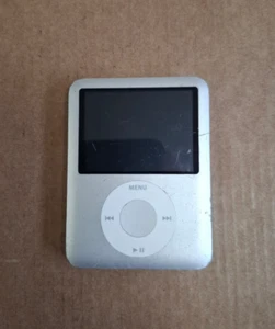 iPod Nano Video 3rd Gen - Silver 8GB - Picture 1 of 7