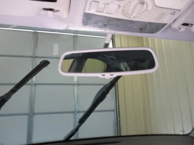Espejo retrovisor interior delantero central usado se adapta a: Volkswagen Passat 2005 con automático Foto 1 de 4
