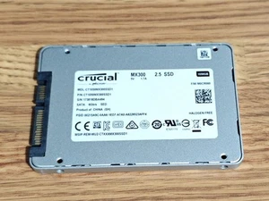 Crucial CT1050MX300SSD1 SATA 3 2.5" 1TB SSD - Afbeelding 1 van 1