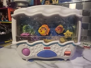 Vtg Fisher Price Ocean Wonders Aquarium Musical Crib Soother 2002. - Picture 1 of 19