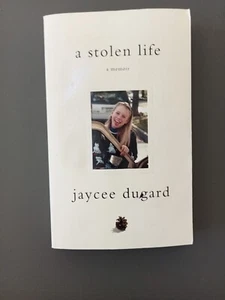 A Stolen Life by Jaycee Dugard, Paperback, Memoir, 2011 - Picture 1 of 7