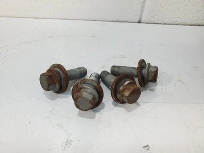 Pernos de montaje de husillo trasero derecho o derecho Mercury Milan 2006-2011 perno trasero en el husillo Foto 1 de 4