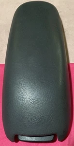 Chevrolet 1998-2005 S10 Blazer Center Console Lid Arm Rest GMC Jimmy Sonoma OEM - Picture 1 of 18