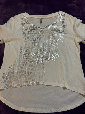 Charlotte Russe Off White Animal Print Scoop Neck large petite tunic blouse - Image 1 of 4