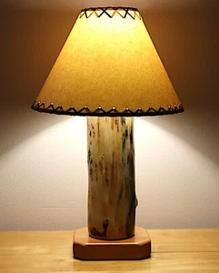 Rustic Pine Log Lamp w/Shade Cabin Lodge Southwestern Lake Mountain Rec Room - Picture 1 of 1