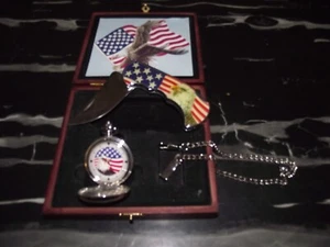NEW Collector's Set Patriotic US FLAG EAGLE Folding Knife Pocket Watch W/ Chain - Picture 1 of 3