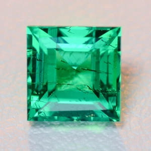 1.15ct Colombian Hydrothermal Emerald Lab Grown Loose Stone - Picture 1 of 3