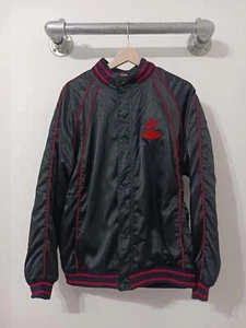 Chaqueta de satén Nike Air Jordan 1 OG Wings 1985 de colección criada negra roja azul etiqueta para hombre XL - Imagen 1 de 13