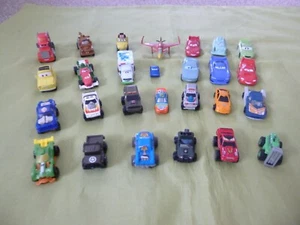 27 x COLLECTABLE SMALL STATIC DISNEY PIXAR EYES CARS & PLASTIC CARS. - Picture 1 of 2