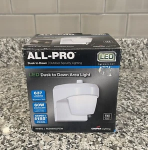 Cooper Lighting All-Pro White Fes0650lpcw Dusk to Dawn Led Security Porch Light - Picture 1 of 6