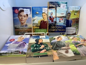 8 AMISH ROMANCES PB SARAHS GIFT 2ND CHRISTMAS PLAIN PROMISE WILLOW WIDOW 2 Doubl - Bild 1 von 15