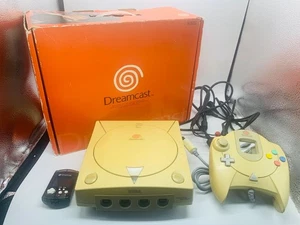 Sega Dreamcast Console HKT-3000 Boxed w/ Controller & VMU Japan Tested Working - Picture 1 of 24