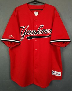 red yankees shirt