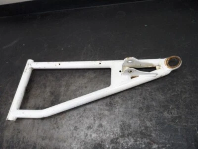 2011-2014 Polaris RZR 900XP передний правый верхний рычаг 1018200-133 белый #2 AA-15 - Изображение 1 из 4