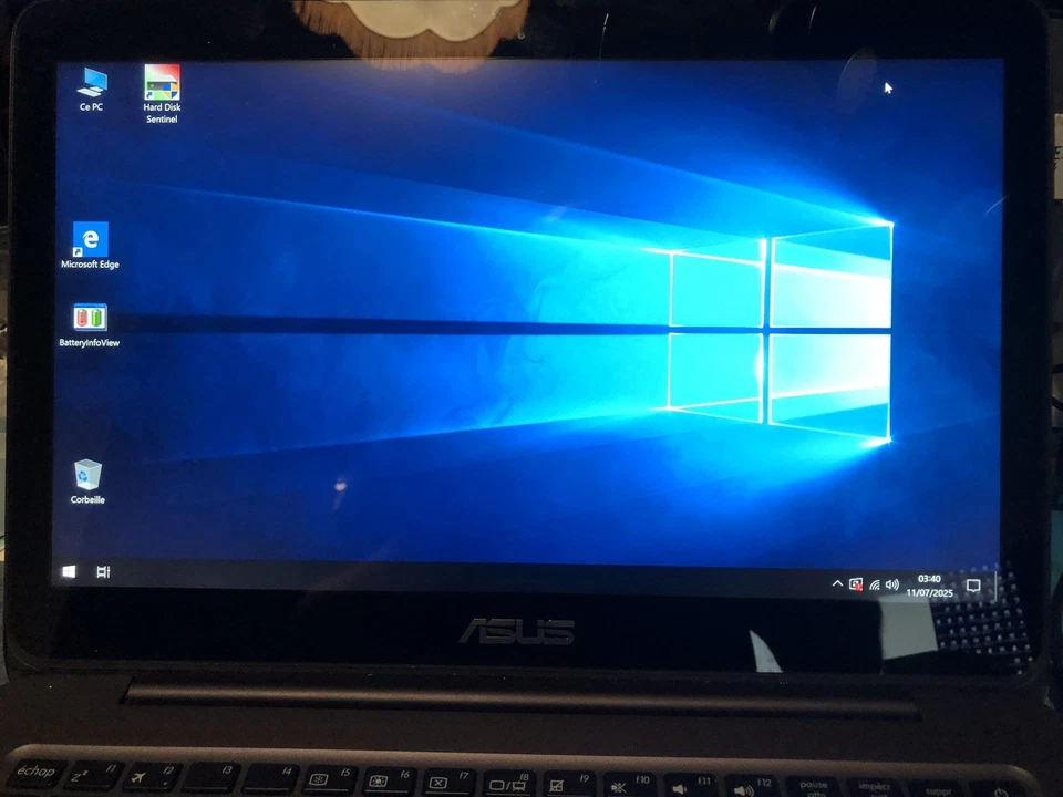 PC Portable ASUS UX305F 13,3" Intel Core M 5Y71  8Go RAM W10 256GO - Photo 1/4