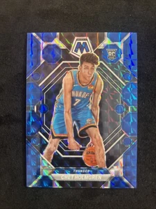 2022-23 Panini Mosaic Chet Holmgren Blue Wave Rookie RC PSA 8 - Bild 1 von 2