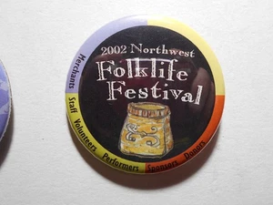 2-1/4" 2002 schwarz Northwest Folklife Festival Pinback Button - Bild 1 von 1