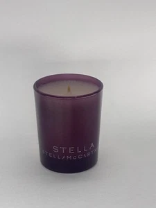 Stella by Stella McCartney 145g Duftkerze (neu mit Karton) - Bild 1 von 4
