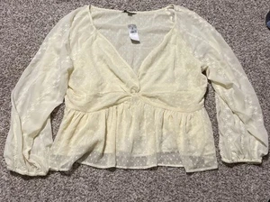 NWT American Eagle Cream Chiffon Twist Top Cropped Ruffle Size XXL - Picture 1 of 5