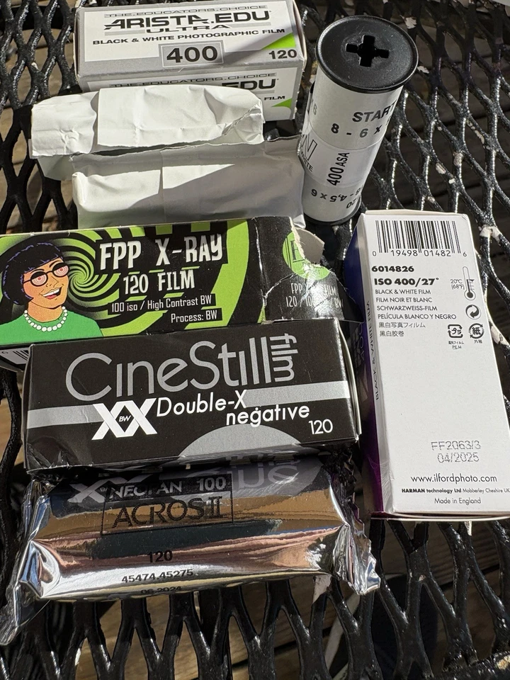 Lote surtido de 120 películas Foto 1 de 1