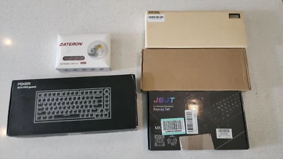 Feker IK75 Pro Gasket Mechanical Keyboard kit - 3 SETS KEYCAPS AND RED SWITCHES - Image 1 of 4