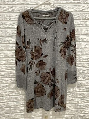 Maurices gray floral dress. Size XS.  Long Sleeve. Knee Length - Imagem 1 de 3