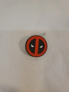  Crocs Jibbitz Deadpool Marvel Comic Universe Charm 10010637 - Picture 1 of 4