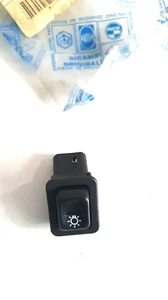 INTERUTTORE PULSANTE LUCI PIAGGIO APE FL-FL2-3 EUROPA RST MIX CROSS- SFERA-FREE - Foto 1 di 5