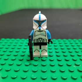 LEGO&reg; Star Wars Clone Trooper Lieutenant Minifigure Phase 1 Blue 5001709 sw0502