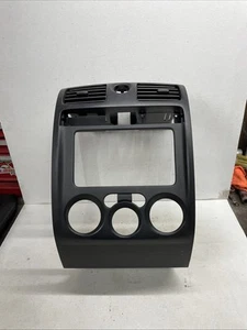 2004-2012 Colorado Canyon Center Dash Radio Climate Bezel Trim Black OEM Vents - Picture 1 of 21