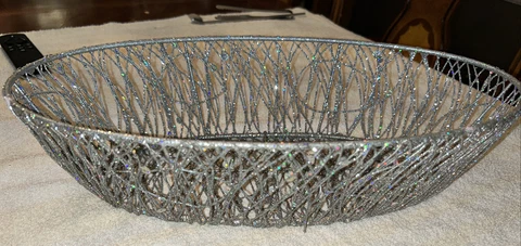 15” x 7.5” x 4” sparkly bread basket Cover