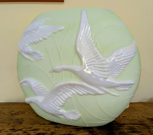 Phoenix Glass Co. Lt Mint Green Iridescent Flying Geese Large Pillow Vase USA - Picture 1 of 17