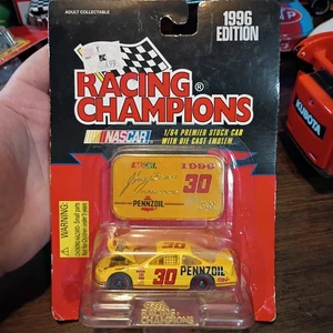 Johnny Benson #30 Pennzoil 1997 Emblem Edition Racing Champions 1:64 Scale - Picture 1 of 2