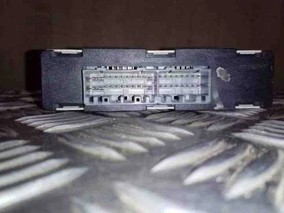 VOLVO S40 I VS Altre Centraline 30824424 1.9 Diesel 66kw 1998 26116189 - Immagine 1 di 3