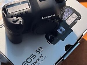 Canon EOS 5D Mark IV 30.4MP Digital SLR Body Only