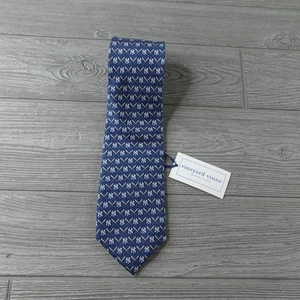 NEW Vineyard Vines Necktie Tie Mens Navy Blue 100% Silk New York Yankees NWT - Picture 1 of 9