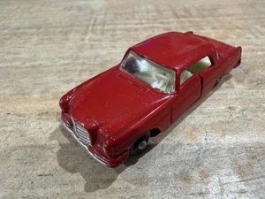 Matchbox  Lesney No. 53 Mercedes 220SE Dark Red - Picture 1 of 10