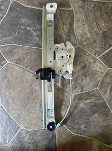 Rear window regulator Bmw 325i 326xi 330xi 328i 328xi 335i - Picture 1 of 6