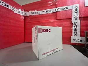 IDEC HG2G-SS22VF-B Touchscreen 5.7 inch 256 color - Picture 1 of 8