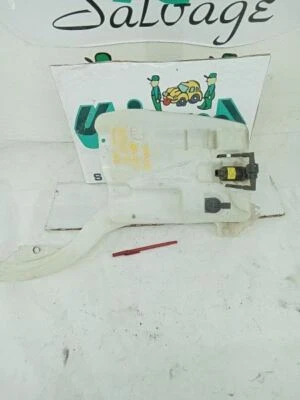 Резервуар омывателя ветрового стекла 2016 Ford Edge  - Изображение 1 из 4