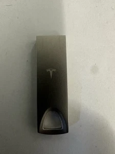 Tesla OEM USB Flash Drive for Model S, 3, X, Y, CT 128GB - Afbeelding 1 van 2