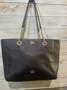 Bolso de Mano COACH New York Sangre de Buey/Dorado HW Cierre Giratorio Frontal Cremallera Superior (G2154-57107)  - Imagen 1 de 14