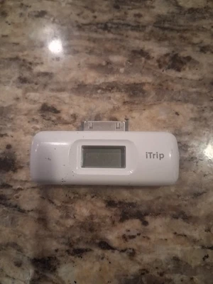 Griffin ITRIP PAV4026 FM TRANSMITTER FOR 30-PIN APPLE IPODS (Not Tested) - Image 1 of 2